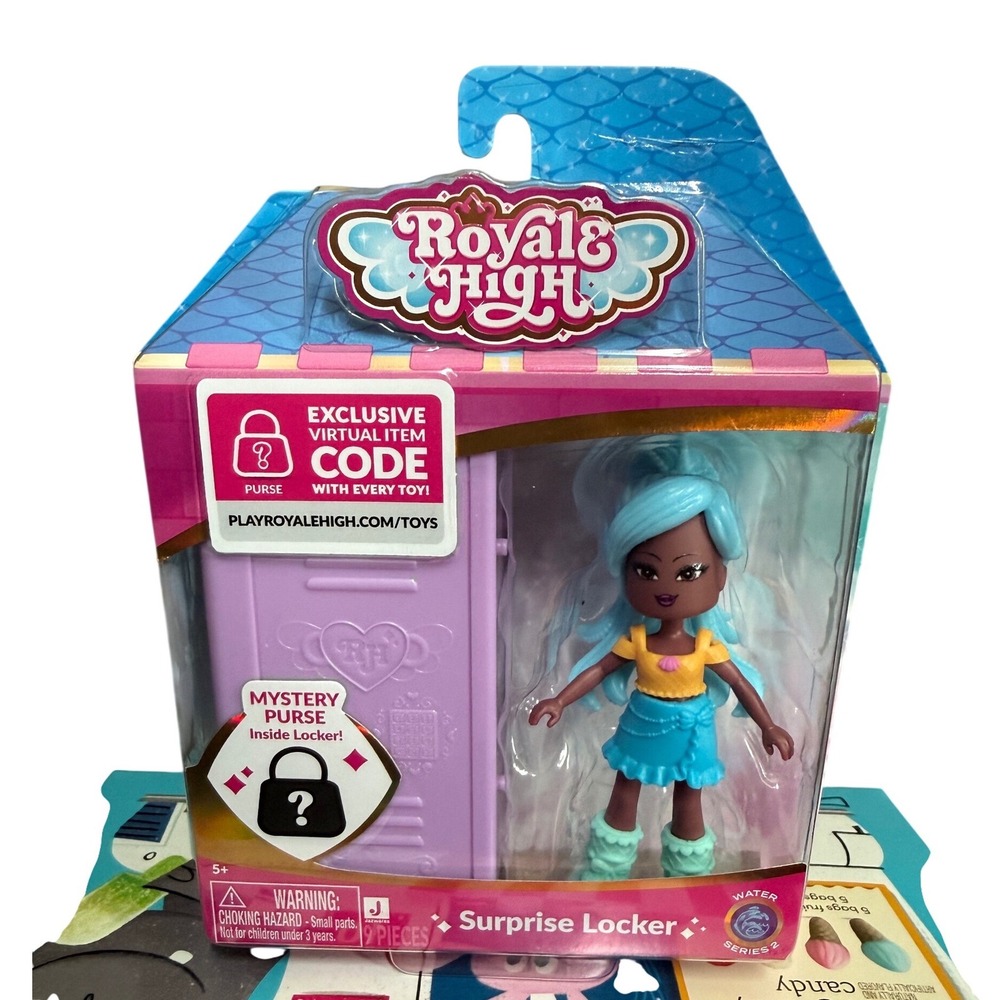 Royale High Suprise Locker Series 2 with CODE